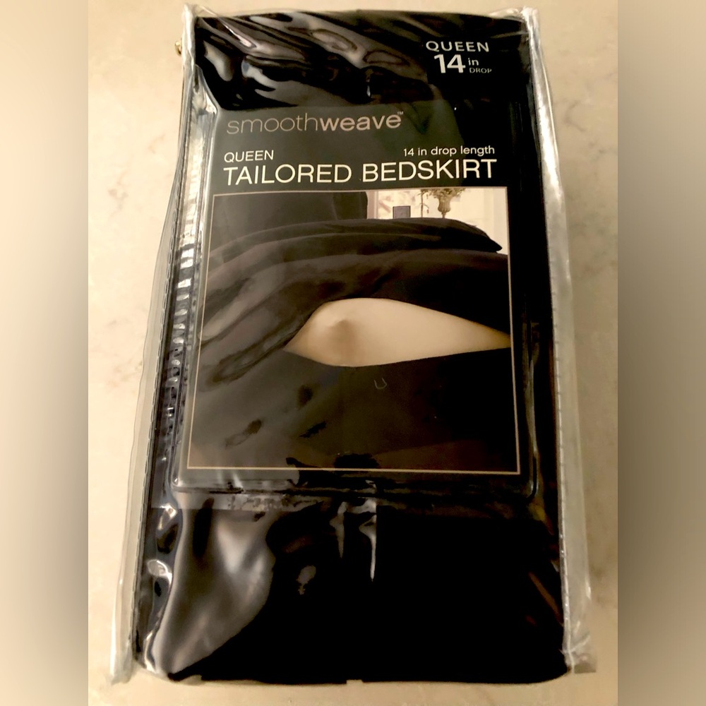Bed, Bath and Beyond  black Queen size Tailored Bedskirt. 14 in drop. NWT